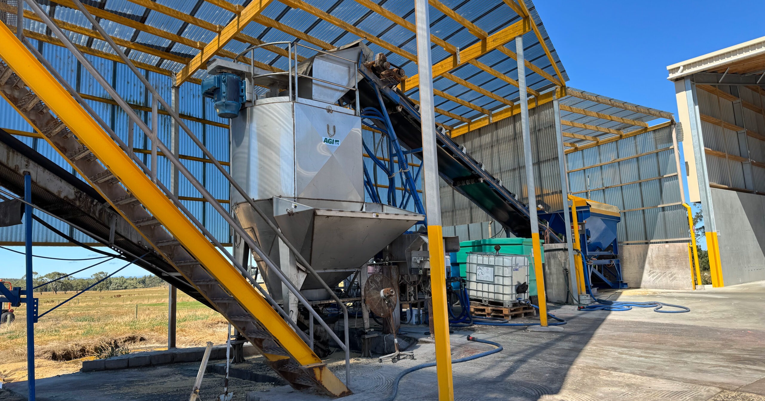 Fertiliser blender in Simpson